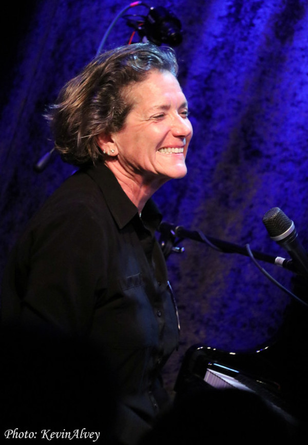 Photo Flash: Victoria Shaw Returns to Birdland Image