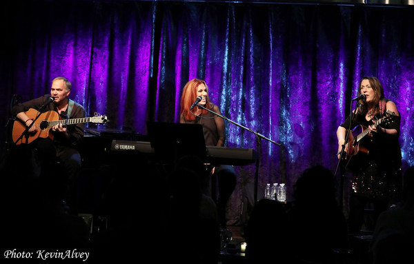 Photo Flash: Victoria Shaw Returns to Birdland Image