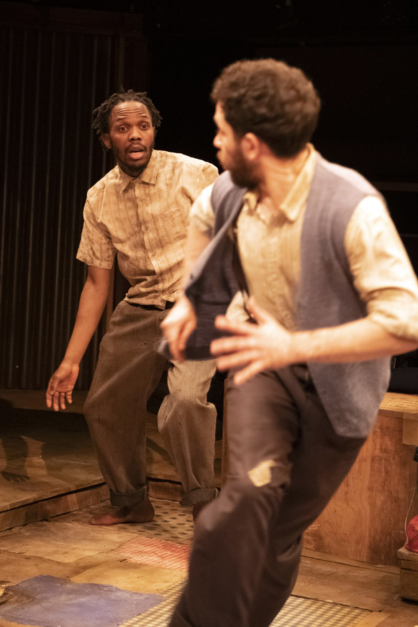 Photo Flash: First Look at BLOOD KNOT at the Orange Tree Theatre  Image