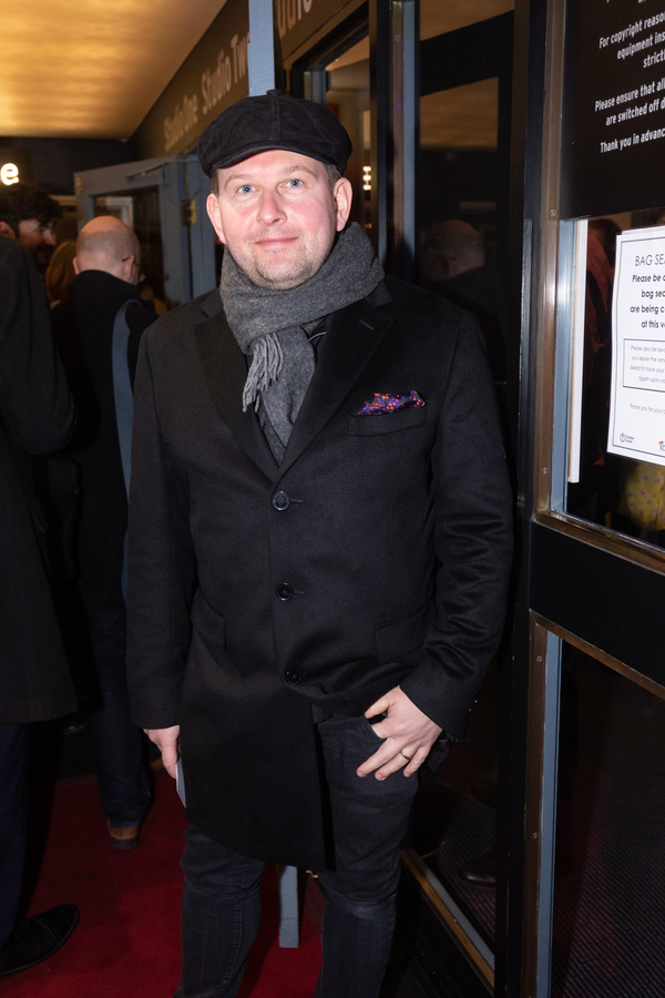 Photo Flash: The Stars Come Out for Press Night for ADMISSIONS at Trafalgar Studios Image