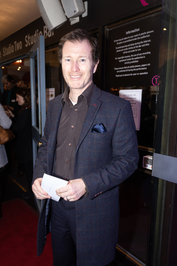 Photo Flash: The Stars Come Out for Press Night for ADMISSIONS at Trafalgar Studios Image