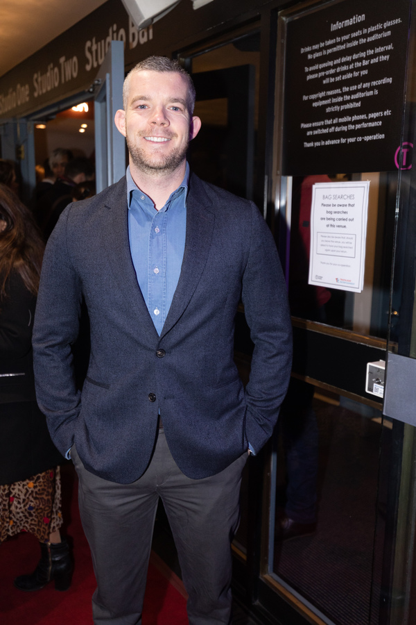 Photo Flash: The Stars Come Out for Press Night for ADMISSIONS at Trafalgar Studios Image