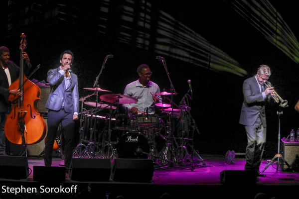 Photo Coverage: Chris Botti Plays The Kravis Center Image