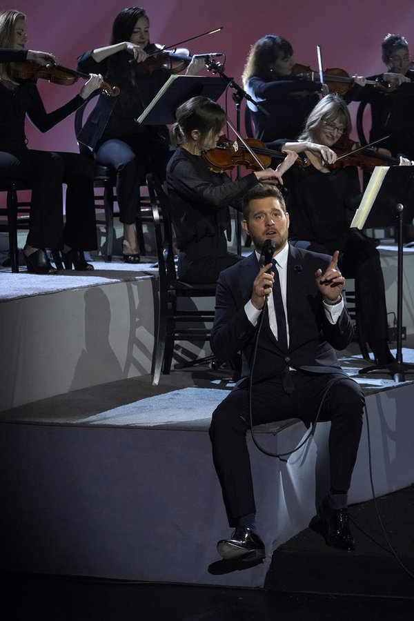 Photo Flash: See a First Look at 'buble!' on NBC! Image