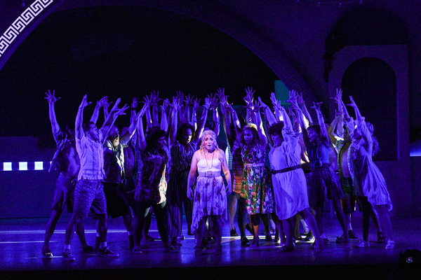 Photo Flash: First Look At MAMMA MIA! At Arizona Broadway Theatre! Image