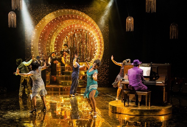 Photo Flash: First Look at AIN'T MISBEHAVIN' at Mercury Theatre Colchester 