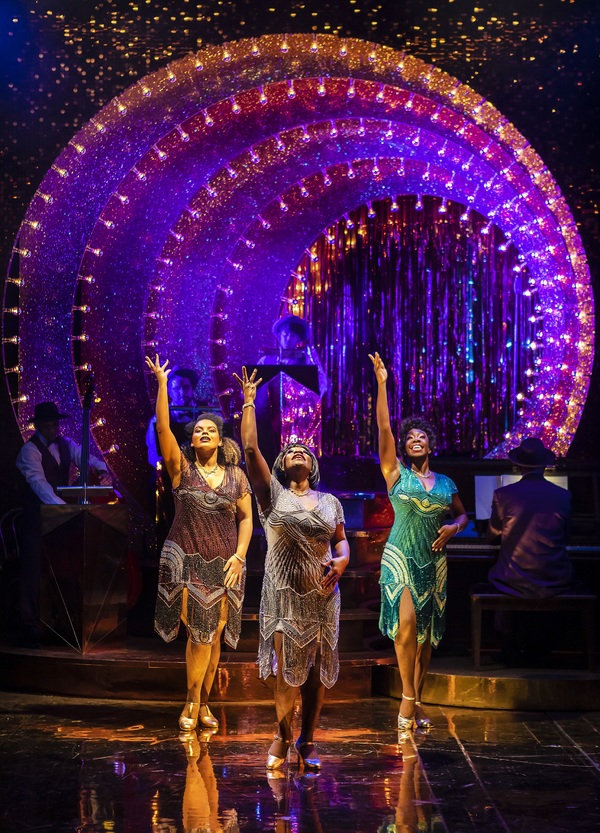 Photo Flash: First Look at AIN'T MISBEHAVIN' at Mercury Theatre Colchester 