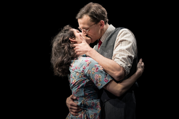 Photo Flash: First Look at THE RUBENSTEIN KISS Image