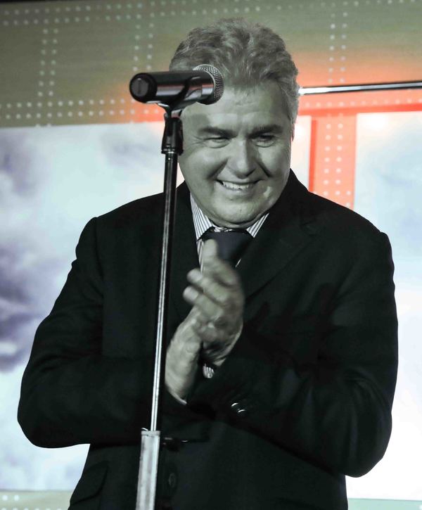 Photo Coverage: Opening Night: Steve Tyrell Plays Table 26 Image