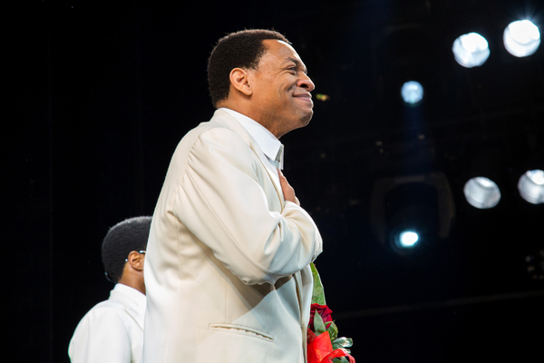 Photo Coverage: Get Ready Because Here Comes AIN'T TOO PROUD! Check Out Photos of the Cast's Opening Night Bows Image