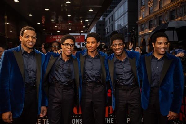 Photo Coverage: Mary Wilson, Berry Gordy & More Walk the Red Carpet at AIN'T TOO PROUD Image