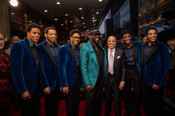 Photo Coverage: Mary Wilson, Berry Gordy & More Walk the Red Carpet at AIN'T TOO PROUD Image