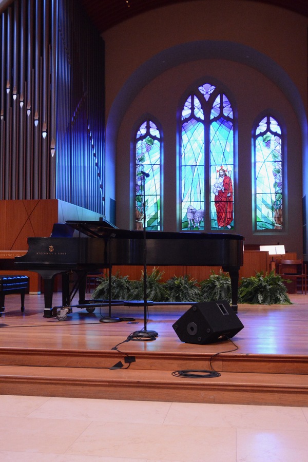 Anthony Kearns Concert for Julia's Butterfly Foundation at the West Side Presbyterian Photo