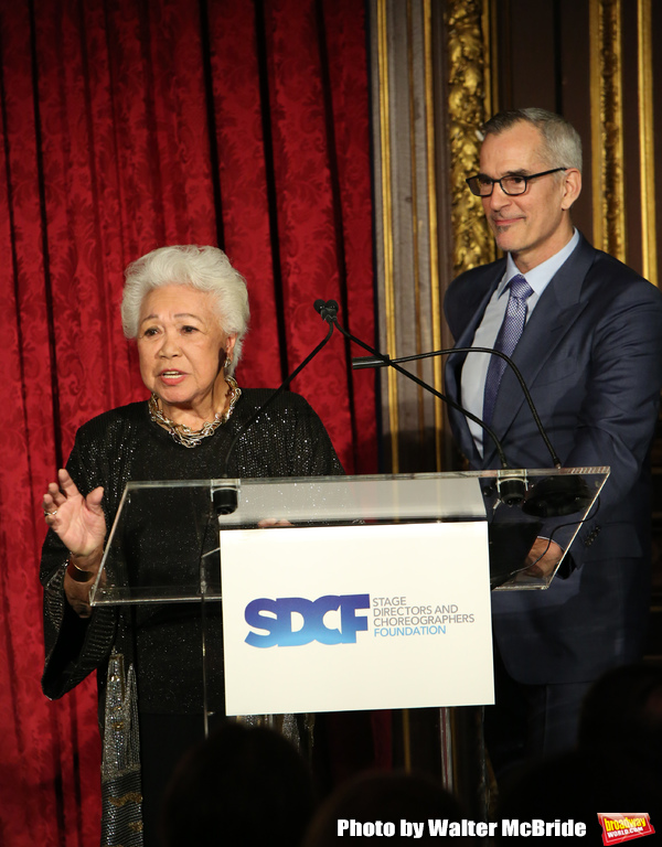 Photo Coverage: SDCF Honors Victoria Traube at Mr. Abbott Awards Gala Image