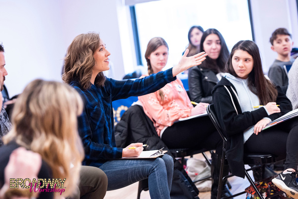 Photo Flash: Laura Osnes Visits Broadway Workshop For A Master Class Image