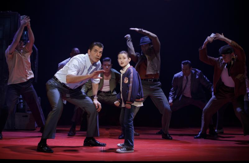 Review: A BRONX TALE at the National Theatre is Disappointingly Disjointed 