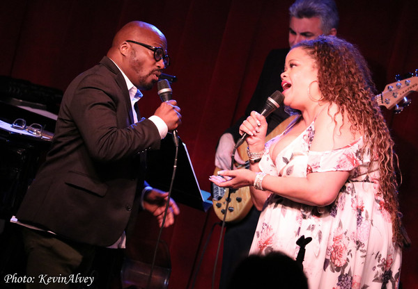 Photo Flash: Natalie Douglas Thrills at Birdland Image
