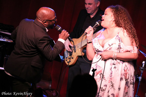 Photo Flash: Natalie Douglas Thrills at Birdland Image