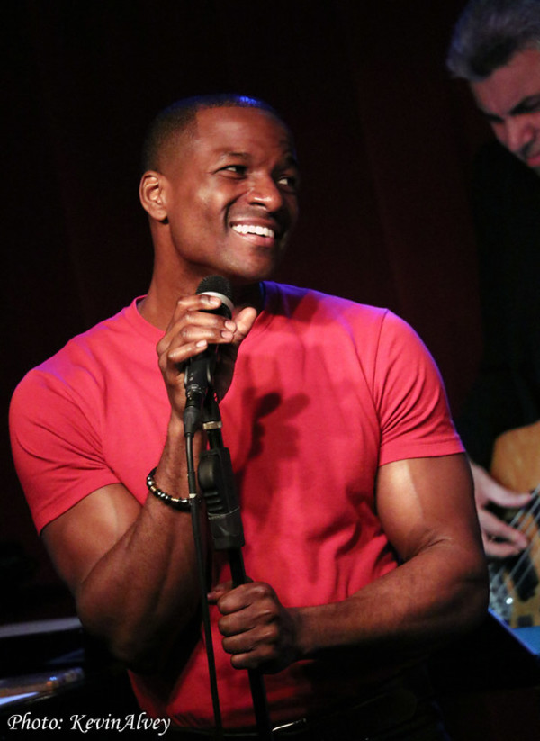 Photo Flash: Natalie Douglas Thrills at Birdland Image