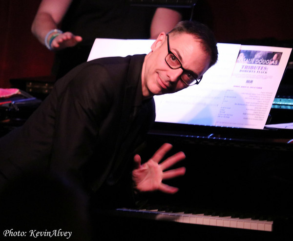 Photo Flash: Natalie Douglas Thrills at Birdland Image