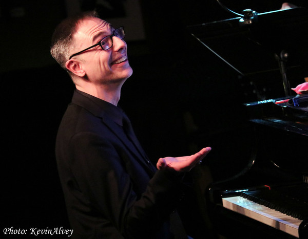 Photo Flash: Natalie Douglas Thrills at Birdland Image