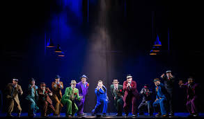 Review: GUYS AND DOLLS at Théâtre Marigny 
