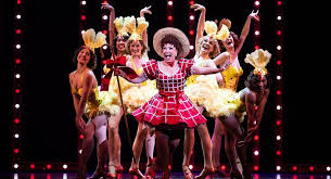 Review: GUYS AND DOLLS at Théâtre Marigny Image