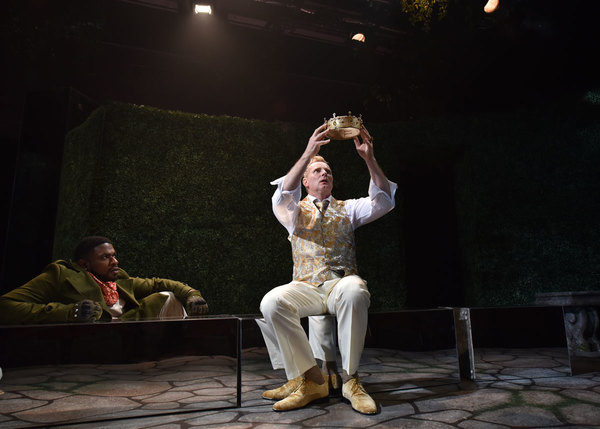 Photo Flash: First Look At William Shakespeare's RICHARD II Presented By Orlando Shakes Image