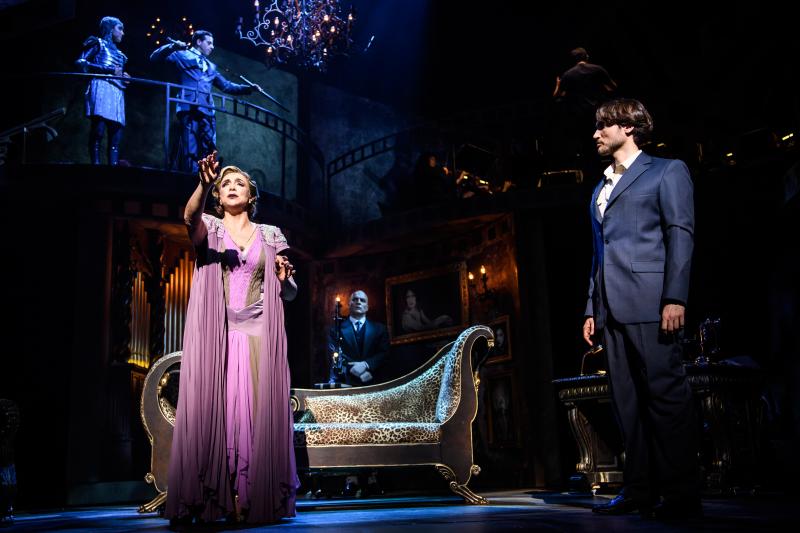 Review: Twilight of the Gods: SUNSET BOULEVARD Opens in Brazil 