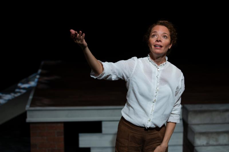 Review: Book-It's RETURNING THE BONES Mesmerizes with Vivid Storytelling Image