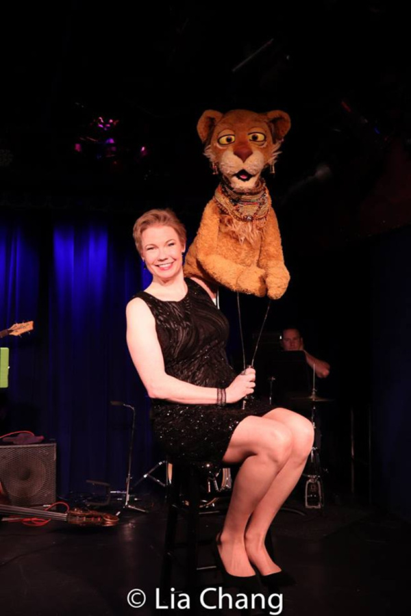 Jennifer Barnhart and Cleo the Lion Photo