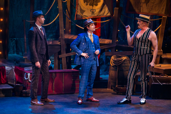 Photo Flash: SIDE SHOW At Queensbury Theatre Image