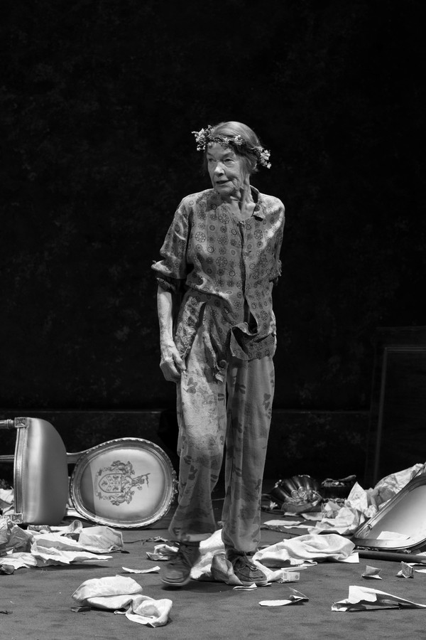 Photo Flash: First Look at Glenda Jackson & More in KING LEAR on Broadway! Image