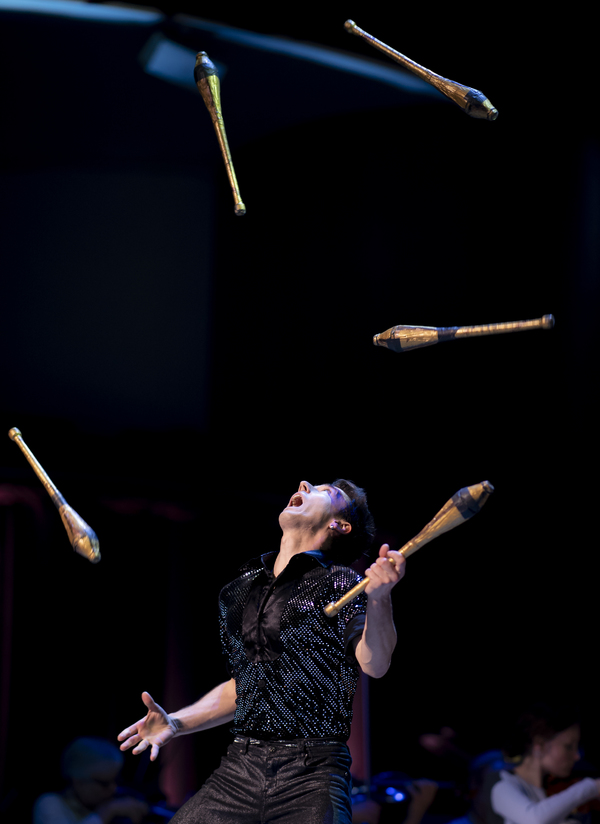 BWW Previews: CIRQUE GOES HOLLYWOOD at Meyerhoff Symphony Hall Image