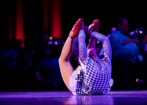 BWW Previews: CIRQUE GOES HOLLYWOOD at Meyerhoff Symphony Hall Image