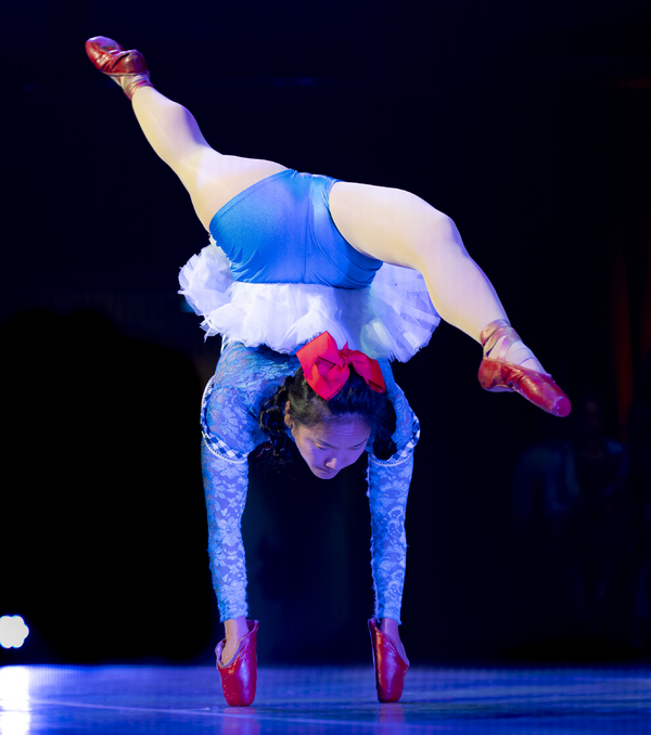 BWW Previews: CIRQUE GOES HOLLYWOOD at Meyerhoff Symphony Hall Image