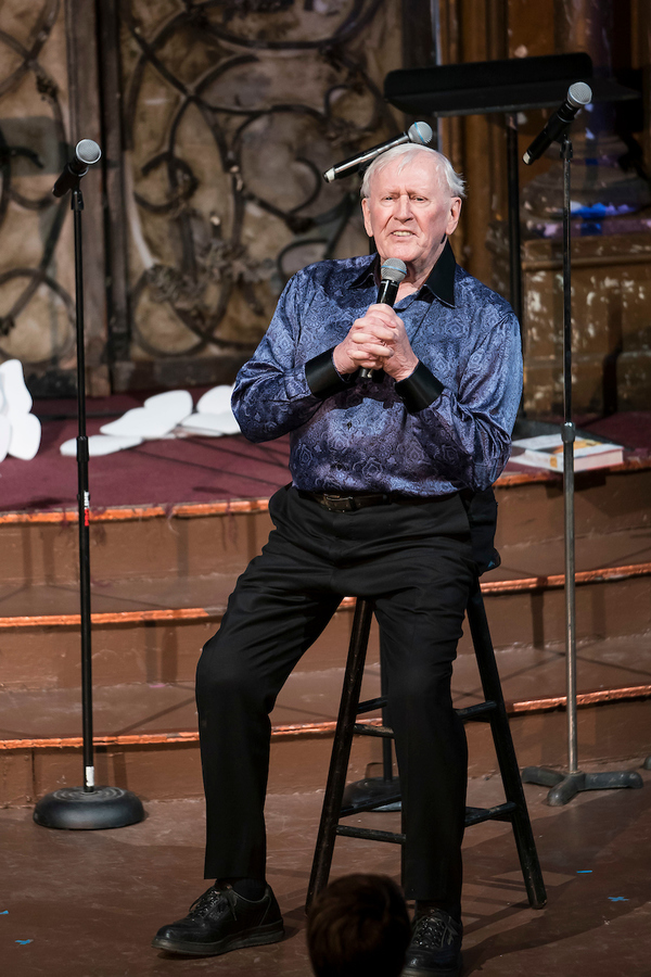 Len Cariou
 Photo