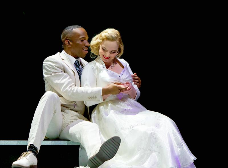 Review: SINCERELY, OSCAR Resurrects the Source and His Material at Acorn Theatre Image