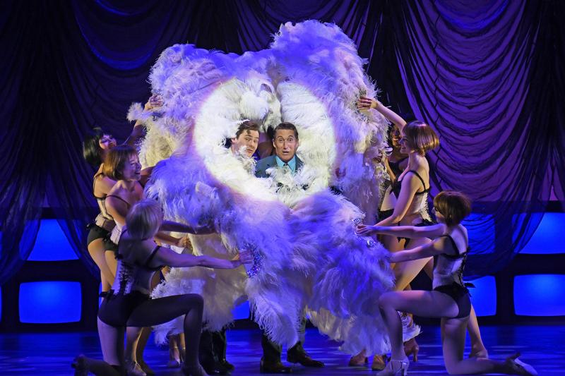 Review: Musical Theatre West Brings CATCH ME IF YOU CAN Musical to Long Beach Image