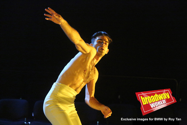 Photo Flash: Albert Quesada & Zoltán Vakulya Present ONETWOTHREEONETWO Image