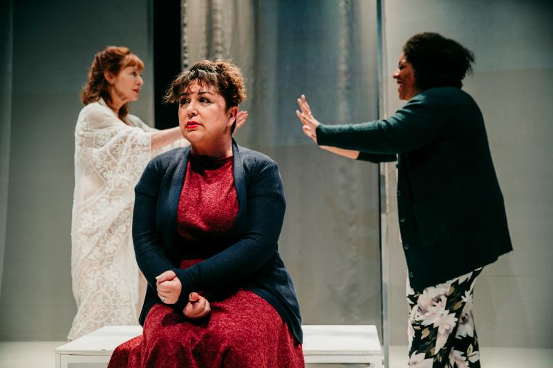 Review: I CARRY YOUR HEART at 59E59 Theaters Takes Audiences on Important Personal Journeys 