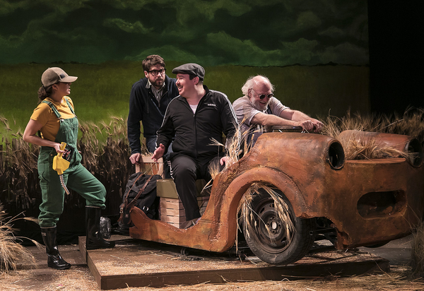 Photo Flash: Ensemble Theatre Company Presents EVERYTHING IS ILLUMINATED Image
