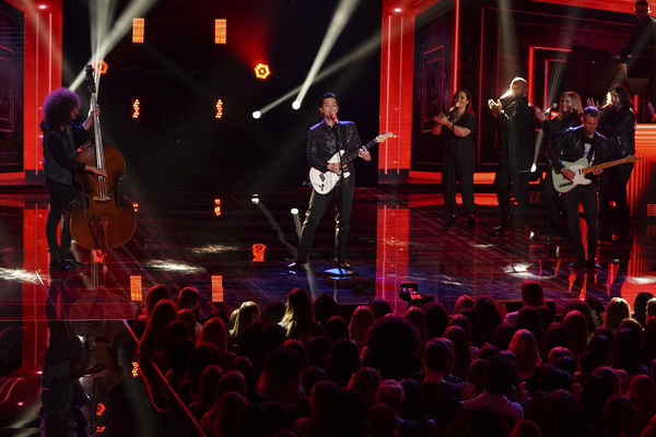 Photo Coverage: The Top 14 Performed on AMERICAN IDOL Image