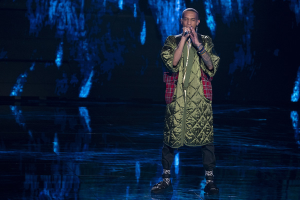 Photo Coverage: The Top 14 Performed on AMERICAN IDOL Image