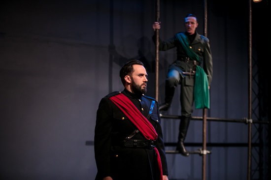 Review: Independent Shakespeare Co.'s JULIUS CAESAR, a Political Crime Story Ripped from the Headlines Image
