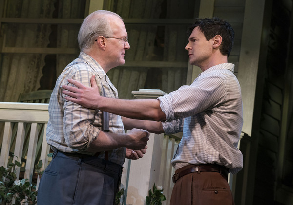 Photo Flash: First Look at Annette Bening, Tracy Letts, and the Cast of ALL MY SONS Image