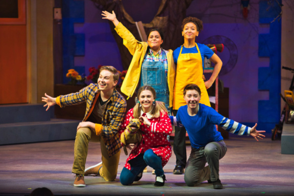 Photo Flash: Stages Theatre Company Presents THE MOST MAGNIFICENT THING Image