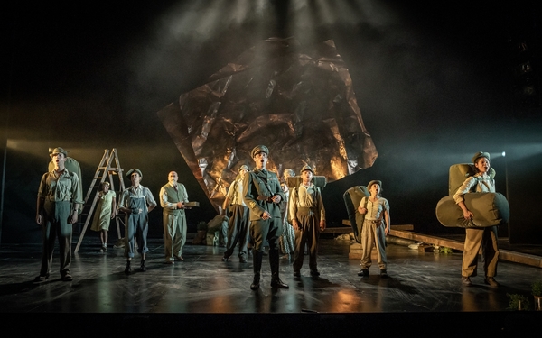 Photo Flash: First Look at the UK Tour of CAPTAIN CORELLI'S MANDOLIN Image