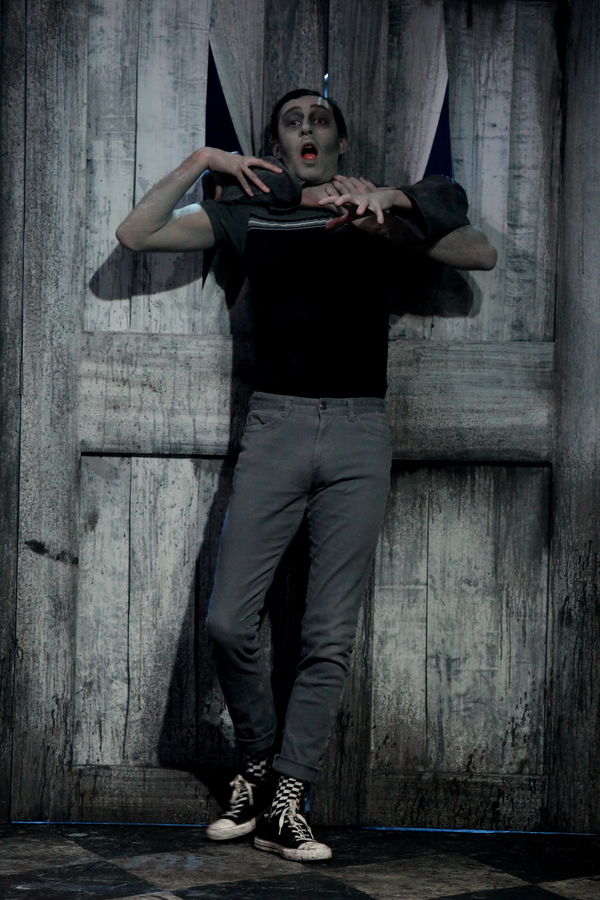 Photo Flash: First Look at NIGHT OF THE LIVING DEAD LIVE Image