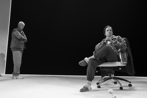 Photo Flash: First Look at Laurie Metcalf, John Lithgow & More in HILLARY AND CLINTON on Broadway! Image
